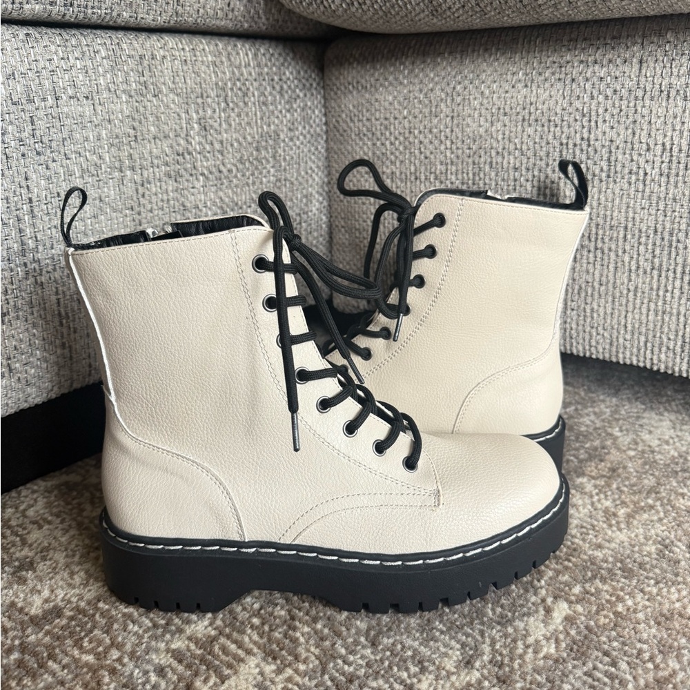 Sincerely Jules Cream Lace-Up Combat Boots